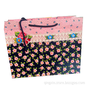 Paper Gift Bags, Supply for Carrying Cosmetic and Promotional Products